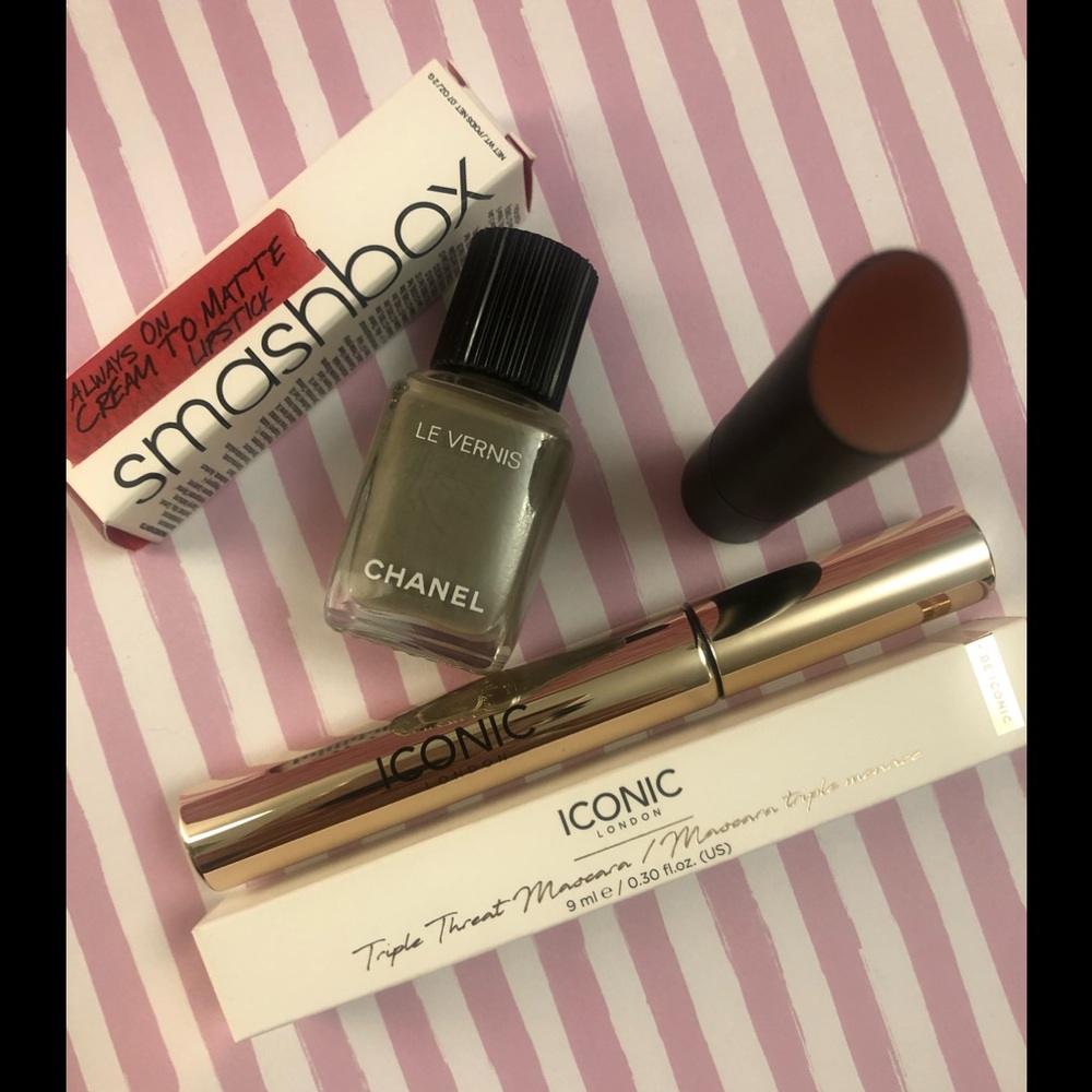 Chanel Beauty Bundle  Nail Colour#520/Smashbox Lipstick/Iconic Mascara